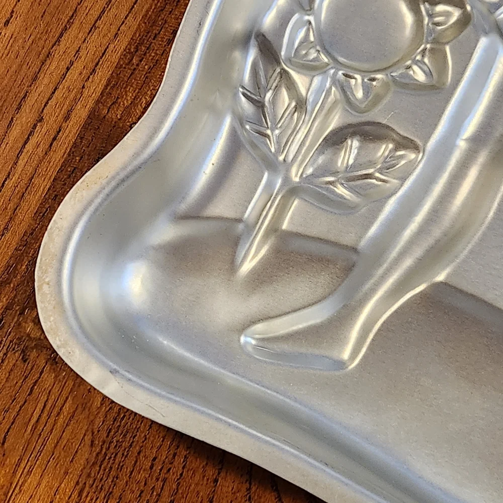 1995 Pocahontas Wilton Cake Pan Vintage 1990s Disney Birthday Cake Pan VTG - Picture 8 of 14